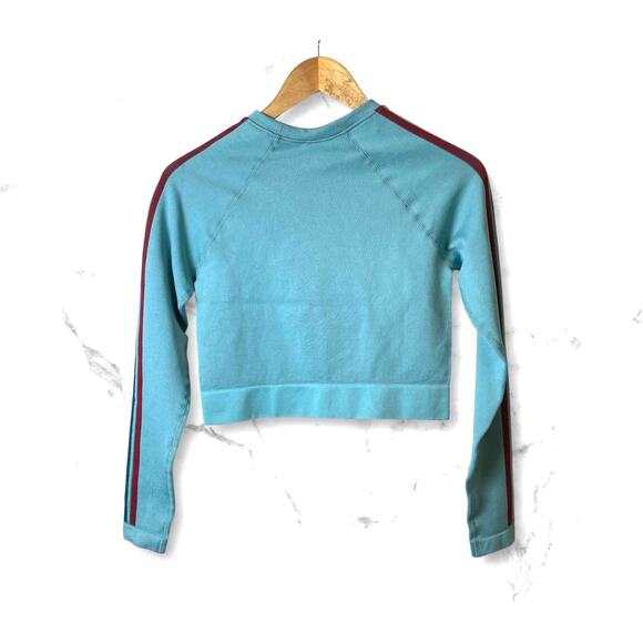 Fabletics Women's Light Green Aisley Seamless Long Sleeves Crop Top Size Medium - Picture 3 of 10